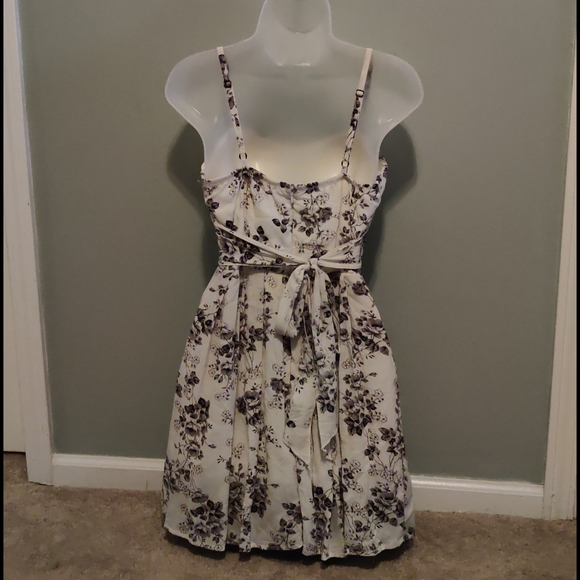 Black and white summer dress - Picture 2 of 2